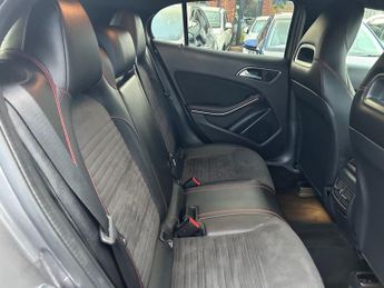 MERCEDES-BENZ GLA 2.1 GLA200d AMG Line (Premium) SUV 5dr Diesel 7G-DCT Euro 6 (s/s