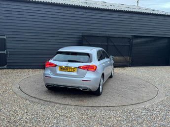 MERCEDES-BENZ A-CLASS 1.5 A180d Sport (Executive) Hatchback 5dr Diesel 7G-DCT Euro 6 (