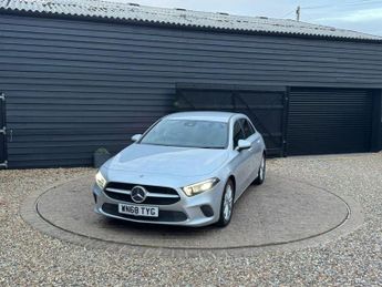 MERCEDES-BENZ A-CLASS 1.5 A180d Sport (Executive) Hatchback 5dr Diesel 7G-DCT Euro 6 (