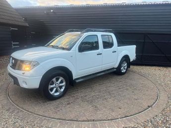 NISSAN NAVARA 2.5 dCi Aventura Pickup 4dr Diesel Automatic (283 g/km, 169 bhp)