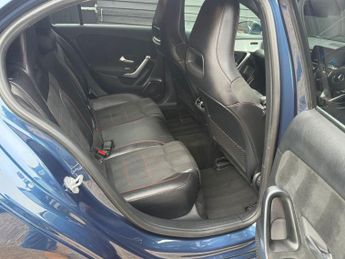 MERCEDES-BENZ A-CLASS 2.0 A200d AMG Line (Executive) Hatchback 5dr Diesel 8G-DCT Euro 