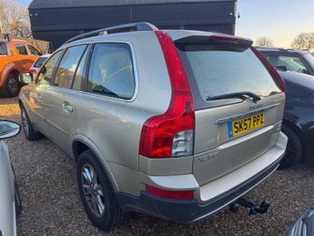 VOLVO XC90 2.4 D5 SE SUV 5dr Diesel Geartronic AWD (239 g/km, 182 bhp)