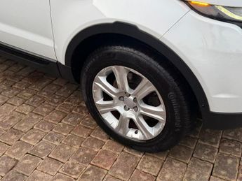 LAND ROVER RANGE ROVER EVOQUE 2.0 TD4 SE Tech SUV 5dr Diesel Auto 4WD Euro 6 (s/s) (180 ps)