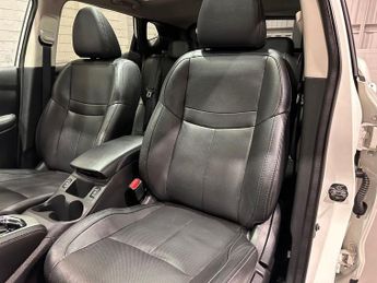 NISSAN QASHQAI 1.6 dCi Tekna SUV 5dr Diesel XTRON 2WD Euro 6 (s/s) (130 ps)
