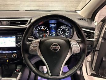 NISSAN QASHQAI 1.6 dCi Tekna SUV 5dr Diesel XTRON 2WD Euro 6 (s/s) (130 ps)