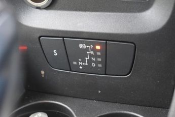 CITROEN C3 1.2 PureTech MAX Hatchback 5dr Petrol EAT6 Euro 6 (s/s) (110 ps)