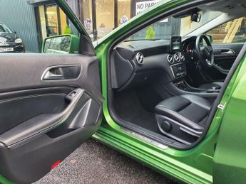 MERCEDES-BENZ A-CLASS 1.5 A180d Sport (Executive) Hatchback 5dr Diesel 7G-DCT Euro 6 (