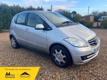 Mercedes A Class 1.5 A160 BlueEfficiency Classic SE Hatchback 5dr Petrol Manual (