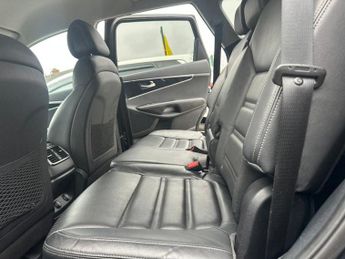 KIA SORENTO 2.2 CRDi KX-2 SUV 5dr Diesel Auto AWD Euro 6 (s/s) (197 bhp)