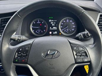 HYUNDAI TUCSON 1.7 CRDi Blue Drive Premium SUV 5dr Diesel DCT Euro 6 (s/s) (141
