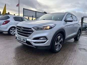 HYUNDAI TUCSON 1.7 CRDi Blue Drive Premium SUV 5dr Diesel DCT Euro 6 (s/s) (141