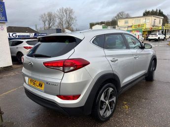 HYUNDAI TUCSON 1.7 CRDi Blue Drive Premium SUV 5dr Diesel DCT Euro 6 (s/s) (141