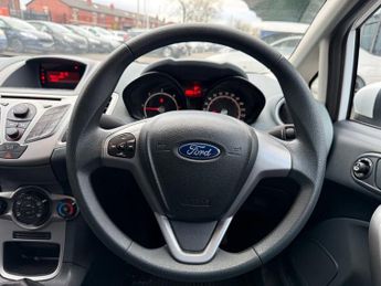 FORD FIESTA 1.6 TDCi ECOnetic DPF Hatchback 5dr Diesel Manual (98 g/km, 94 b