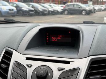 FORD FIESTA 1.6 TDCi ECOnetic DPF Hatchback 5dr Diesel Manual (98 g/km, 94 b