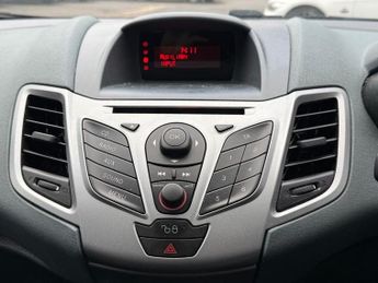 FORD FIESTA 1.6 TDCi ECOnetic DPF Hatchback 5dr Diesel Manual (98 g/km, 94 b