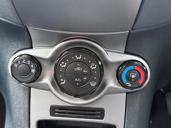 FORD FIESTA 1.6 TDCi ECOnetic DPF Hatchback 5dr Diesel Manual (98 g/km, 94 b