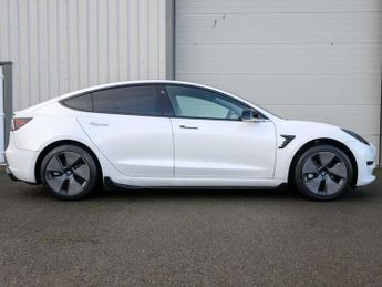 TESLA Model 3 Standard Range Plus Saloon 4dr Electric Auto RWD (241 bhp)