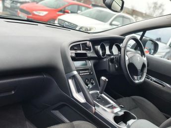 PEUGEOT 3008 1.6 HDi Active SUV 5dr Diesel ETG Euro 5 (s/s) (115 ps)