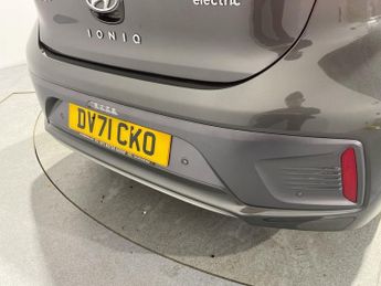 HYUNDAI IONIQ 38.3kWh Premium Hatchback 5dr Electric Auto (136 ps)