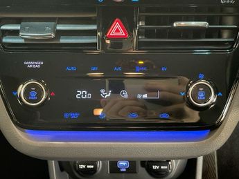 HYUNDAI IONIQ 38.3kWh Premium Hatchback 5dr Electric Auto (136 ps)