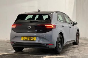 VOLKSWAGEN ID.3 Pro Performance 58kWh Life Hatchback 5dr Electric Auto (204 ps) 
