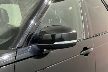 LAND ROVER DISCOVERY 3.0 SD V6 HSE SUV 5dr Diesel Auto 4WD Euro 6 (s/s) (306 ps) Slid