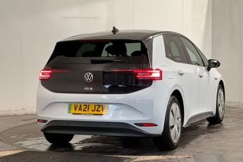VOLKSWAGEN ID.3 Pro Performance 58kWh Family Hatchback 5dr Electric Auto (204 ps