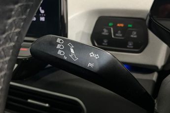 VOLKSWAGEN ID.3 Pro Performance 58kWh Family Hatchback 5dr Electric Auto (204 ps