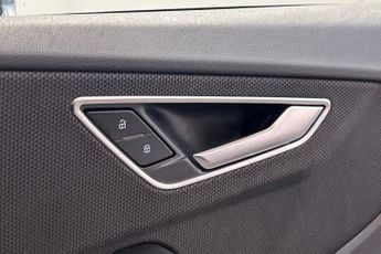 AUDI Q2 1.5 TFSI CoD 35 Black Edition SUV 5dr Petrol S Tronic Euro 6 (s/