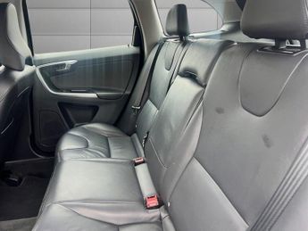 VOLVO XC60 2.0 D4 SE Nav SUV 5dr Diesel Auto Euro 6 (s/s) (190 ps)