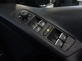 VOLKSWAGEN TIGUAN 2.0 TDI BlueMotion Tech R-Line SUV 5dr Diesel DSG 4WD Euro 6 (s/