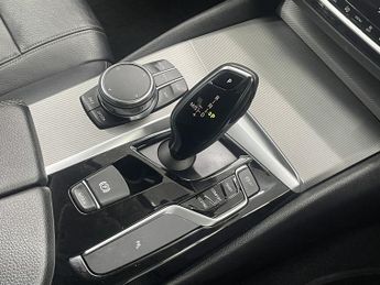 BMW 5 SERIES 2.0 520d SE Saloon 4dr Diesel Auto Euro 6 (s/s) (190 ps)