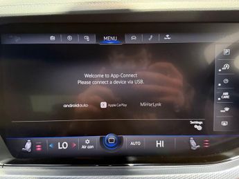 VOLKSWAGEN TOUAREG 3.0 TDI V6 R-Line Tech SUV 5dr Diesel Tiptronic 4Motion Euro 6 (