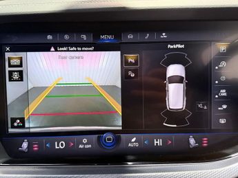 VOLKSWAGEN TOUAREG 3.0 TDI V6 R-Line Tech SUV 5dr Diesel Tiptronic 4Motion Euro 6 (