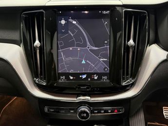 VOLVO XC60 2.0 D4 R-Design SUV 5dr Diesel Auto AWD Euro 6 (s/s) (190 ps)