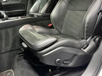 VOLVO XC60 2.0 D4 R-Design SUV 5dr Diesel Auto AWD Euro 6 (s/s) (190 ps)