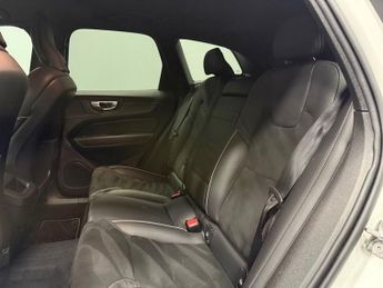 VOLVO XC60 2.0 D4 R-Design SUV 5dr Diesel Auto AWD Euro 6 (s/s) (190 ps)