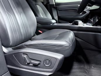 AUDI E-TRON 50 Technik SUV 5dr Electric Auto quattro 71.2kWh (313 ps)