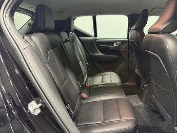 VOLVO XC40 1.5h T4 Recharge 10.7kWh Inscription SUV 5dr Petrol Plug-in Hybr