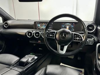 MERCEDES-BENZ A-CLASS 1.5 A180d Sport (Executive) Hatchback 5dr Diesel 7G-DCT Euro 6 (