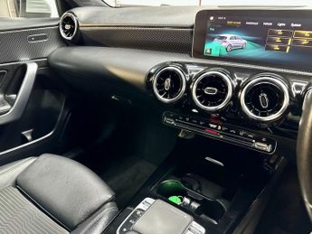 MERCEDES-BENZ A-CLASS 1.5 A180d Sport (Executive) Hatchback 5dr Diesel 7G-DCT Euro 6 (