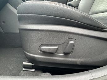 HYUNDAI KONA 1.6 T-GDi Premium GT SUV 5dr Petrol DCT 4WD Euro 6 (s/s) (177 ps