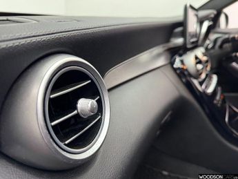 MERCEDES-BENZ C-CLASS 2.1 C220d AMG Line Saloon 4dr Diesel 7G-Tronic+ Euro 6 (s/s) (17