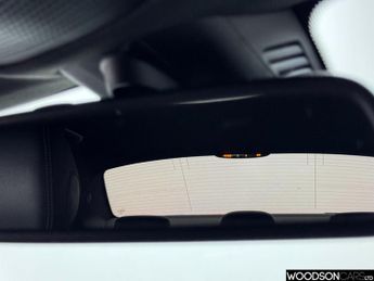 MERCEDES-BENZ C-CLASS 2.1 C220d AMG Line Saloon 4dr Diesel 7G-Tronic+ Euro 6 (s/s) (17