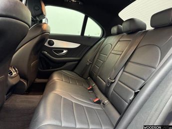MERCEDES-BENZ C-CLASS 2.1 C220d AMG Line Saloon 4dr Diesel 7G-Tronic+ Euro 6 (s/s) (17