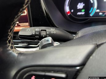 KIA NIRO 64kWh 3 SUV 5dr Electric Auto (201 bhp)