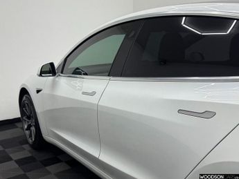 TESLA Model 3 Standard Range Plus Saloon 4dr Electric Auto RWD (241 bhp)