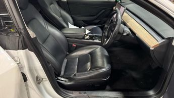 TESLA Model 3 Standard Range Plus Saloon 4dr Electric Auto RWD (241 bhp)