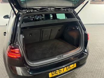 VOLKSWAGEN GOLF 1.4 TSI 8.7kWh GTE Advance Hatchback 5dr Petrol Plug-in Hybrid D