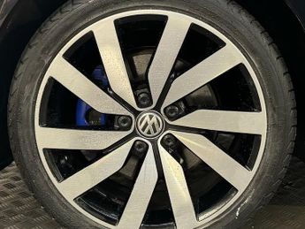 VOLKSWAGEN GOLF 1.4 TSI 8.7kWh GTE Advance Hatchback 5dr Petrol Plug-in Hybrid D